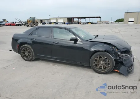 2016 Chrysler 300 S z USA, uszkodzony, nr VIN 2C3CCAGG7GH283052